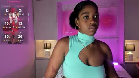 M A R A  online show from 11/11/25, 11:43