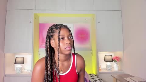 M A R A  online show from 02/11/26, 11:26