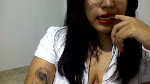 Snapshot of kion_and_valu chatting on 06/18/26, 01:50 kion_and_valu online show from 06/18/26, 01:50