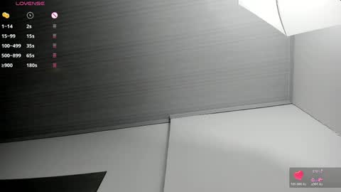 Kira online show from 04/17/26, 11:46