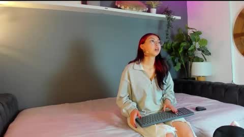 Snapshot of kira_exe chatting on 02/16/26, 12:01 kira_exe online show from 02/16/26, 12:01