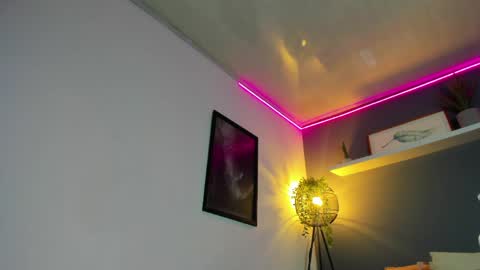 kira_exe online show from 04/01/26, 01:41