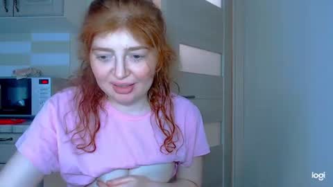Snapshot of kira_foxy_ chatting on 06/22/26, 01:30 Kira online show from 06/22/26, 01:30