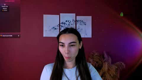 kira_light__ online show from 11/14/25, 08:18