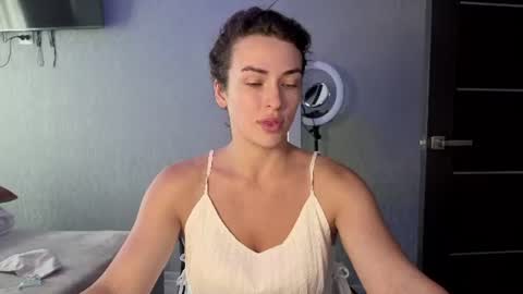 Kira love1 online show from 07/03/26, 08:43