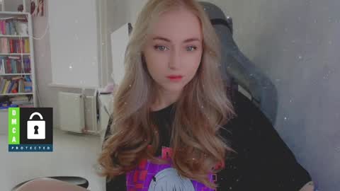 Snapshot of kira_love_sleep chatting on 06/06/26, 03:50 you know thumb up me please its important online show from 06/06/26, 03:50