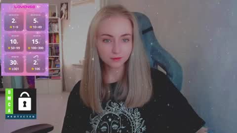 Snapshot of kira_love_sleep chatting on 07/17/26, 05:40 you know thumb up me please its important online show from 07/17/26, 05:40