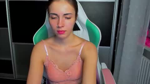 Kira  online show from 01/10/26, 07:26