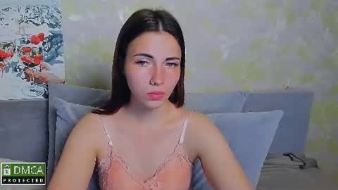Snapshot of kira_moon_1 chatting on 06/17/26, 06:53 Kira online show from 06/17/26, 06:53