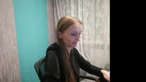 kira_morekiss online show from 03/07/25, 06:11