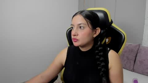 K I R A online show from 04/29/26, 12:42