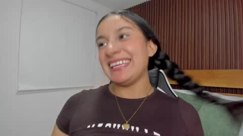 Snapshot of kira_relish chatting on 05/06/26, 03:39 K I R A online show from 05/06/26, 03:39