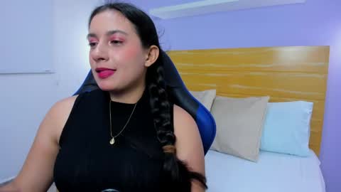 Snapshot of kira_relish chatting on 05/26/26, 01:56 K I R A online show from 05/26/26, 01:56