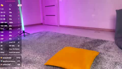 Kira online show from 03/11/25, 08:30