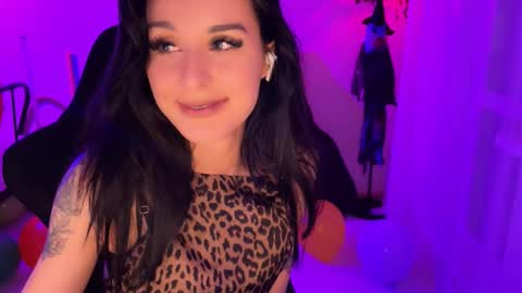 Kira online show from 10/16/25, 03:07