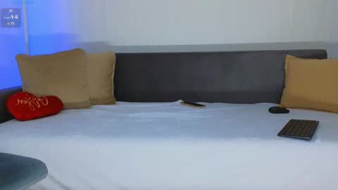 Kira online show from 02/10/25, 10:30