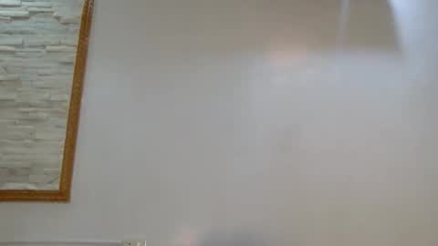 Snapshot of kira_willer chatting on 09/18/25, 01:40 KIRA online show from 09/18/25, 01:40