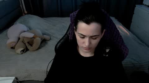 Kira  follow me  online show from 03/04/26, 11:00