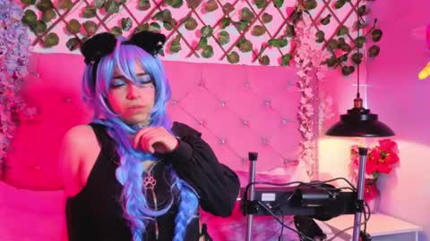 Snapshot of kira_yuzu chatting on 05/27/26, 08:17 Kira online show from 05/27/26, 08:17