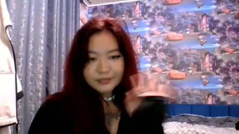 Kira online show from 09/18/25, 05:48