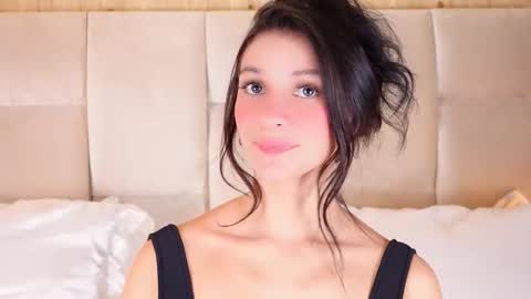 Snapshot of kirakayleigh chatting on 09/08/25, 11:26 kira online show from 09/08/25, 11:26