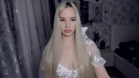 kirakrox online show from 12/15/25, 08:24