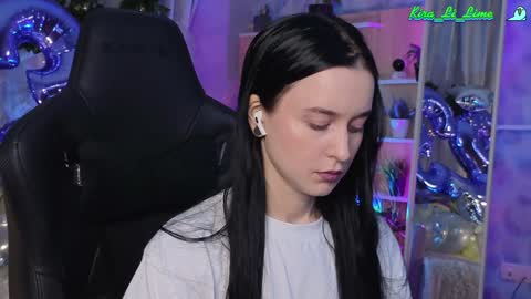 Snapshot of kiralilime chatting on 12/12/24, 08:32 Kira online show from 12/12/24, 08:32