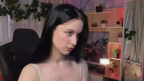 Snapshot of kiralilime chatting on 02/16/25, 01:38 Kira online show from 02/16/25, 01:38