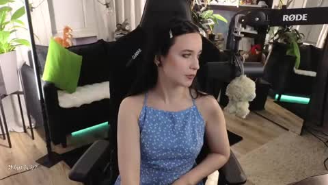 Kira    online show from 04/10/26, 07:07