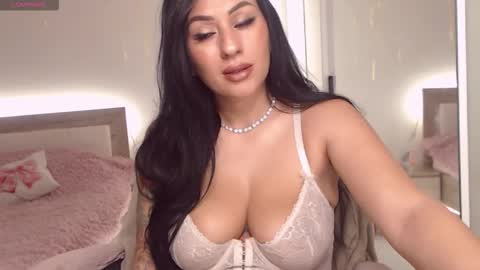 kiramaes online show from 02/16/26, 10:22