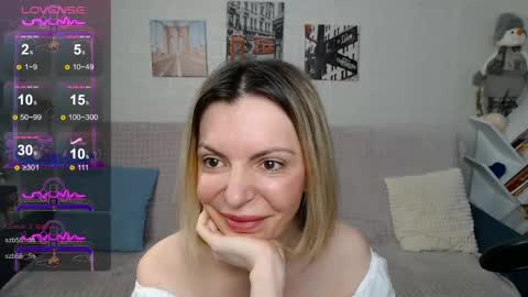 kiramartins cat online show from 12/20/24, 04:31