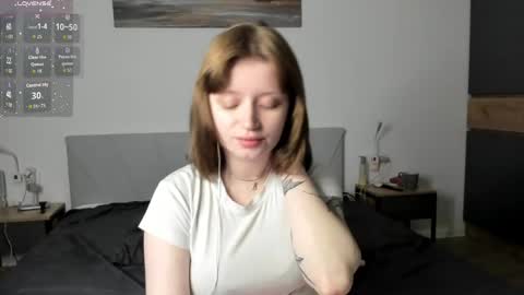 Snapshot of kirameowcam chatting on 05/04/26, 07:10 kirameowcam online show from 05/04/26, 07:10