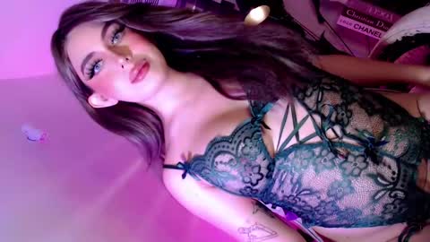 Its your girl KIRA online show from 12/19/25, 02:29