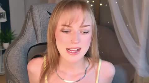 Kira online show from 07/08/26, 02:49