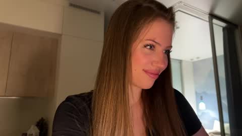 Kira online show from 02/28/26, 04:41