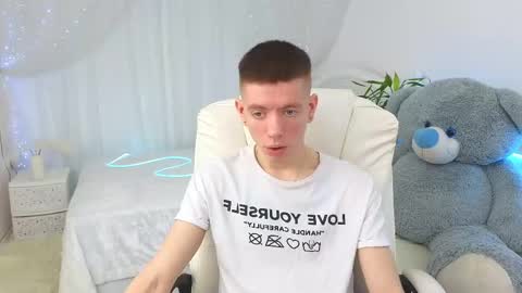    online show from 03/11/25, 07:04