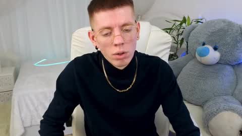    online show from 03/12/25, 09:23