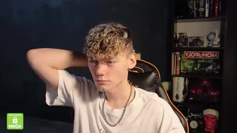 Kirill and Andrey online show from 11/21/25, 01:21