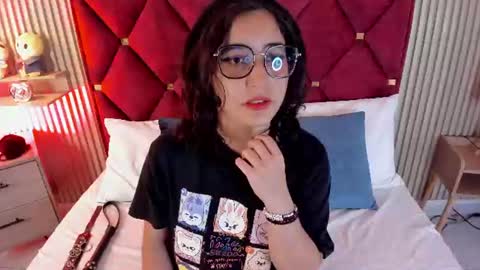Snapshot of kirivelvet chatting on 06/27/26, 02:16 Samantha Velvet online show from 06/27/26, 02:16