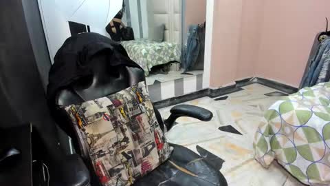 kriss online show from 09/15/25, 12:38