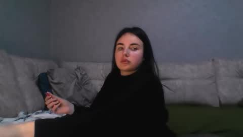 Kira online show from 11/05/25, 05:24