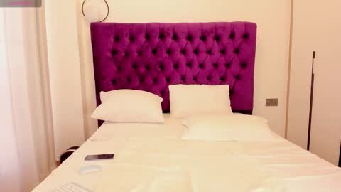 Snapshot of kisha_xxx chatting on 12/11/24, 04:49 lala online show from 12/11/24, 04:49