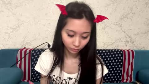 Hina online show from 03/23/26, 12:42