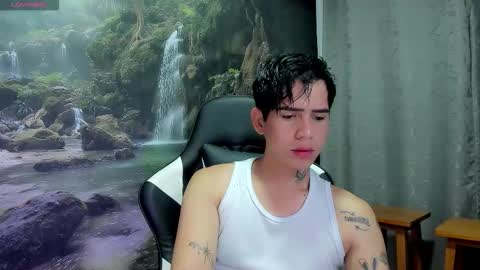 kiss_whitee online show from 03/04/26, 08:31