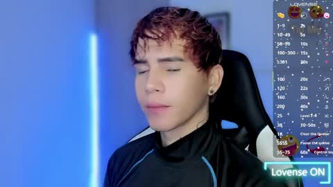 kiss_whitee online show from 04/04/26, 02:43