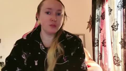 kissica online show from 02/06/25, 08:39