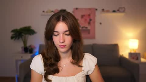 Sisi online show from 09/19/25, 01:12