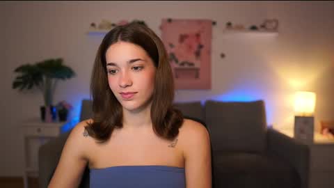 Sisi online show from 10/13/25, 01:11