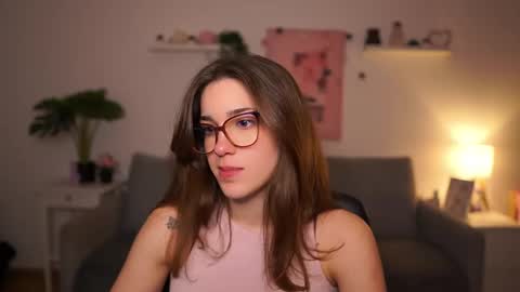 Sisi online show from 02/20/26, 07:14