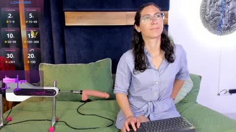 Snapshot of kissingcobank chatting on 02/08/25, 03:41 Kissing Company online show from 02/08/25, 03:41